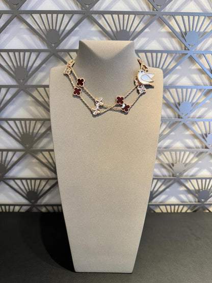 [NOBLE AURA]CLOVER 20 MOTIFS LASER CARNELIAN NECKLACE