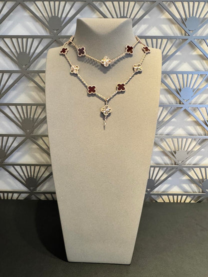 [NOBLE AURA]CLOVER 20 MOTIFS LASER CARNELIAN NECKLACE