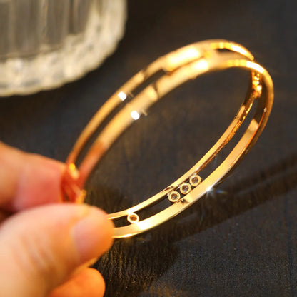 [NOBLE AURA]Move Romane Diamond Bangle Bracelet