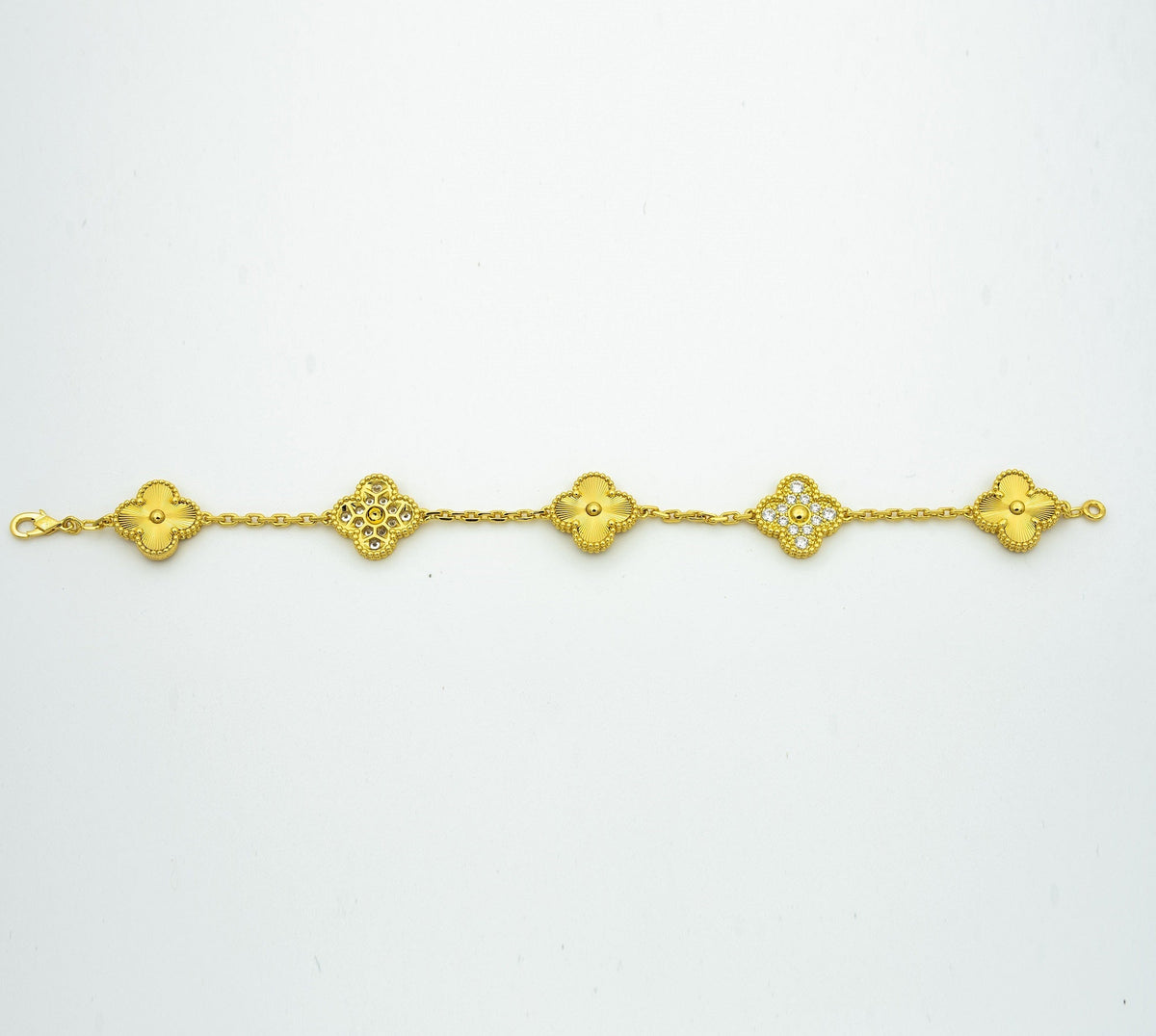 [NOBLE AURA] CLASH & Clover Laser 5-Motif & LOVE Brushed Bracelet Stack Set