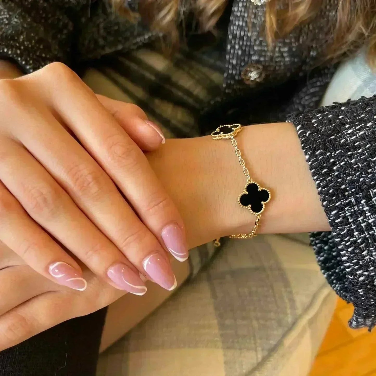 [NOBLE AURA] CLOVER 5 MOTIF ONYXS BRACELET COLLECTION