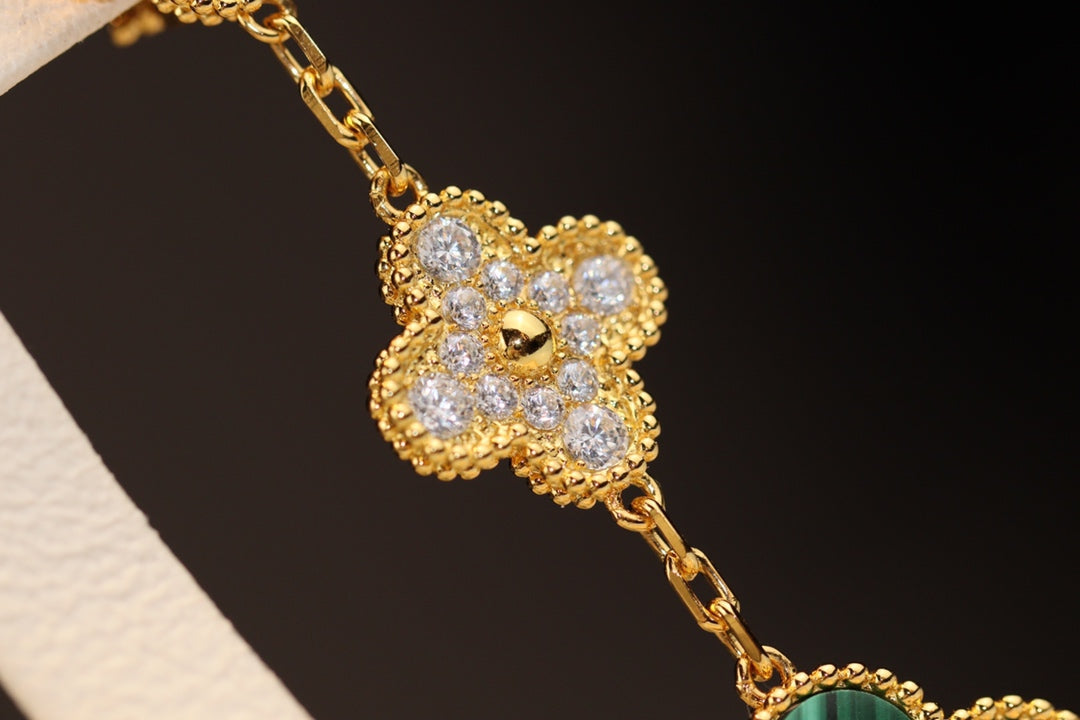 [NOBLE AURA]CLOVER EARRINGS GOLD MALACHITE DIAMOND 3 MOTIF