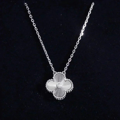 [NOBLE AURA]CLOVER  15MM DIAMOND LASER NECKLACE SILVER