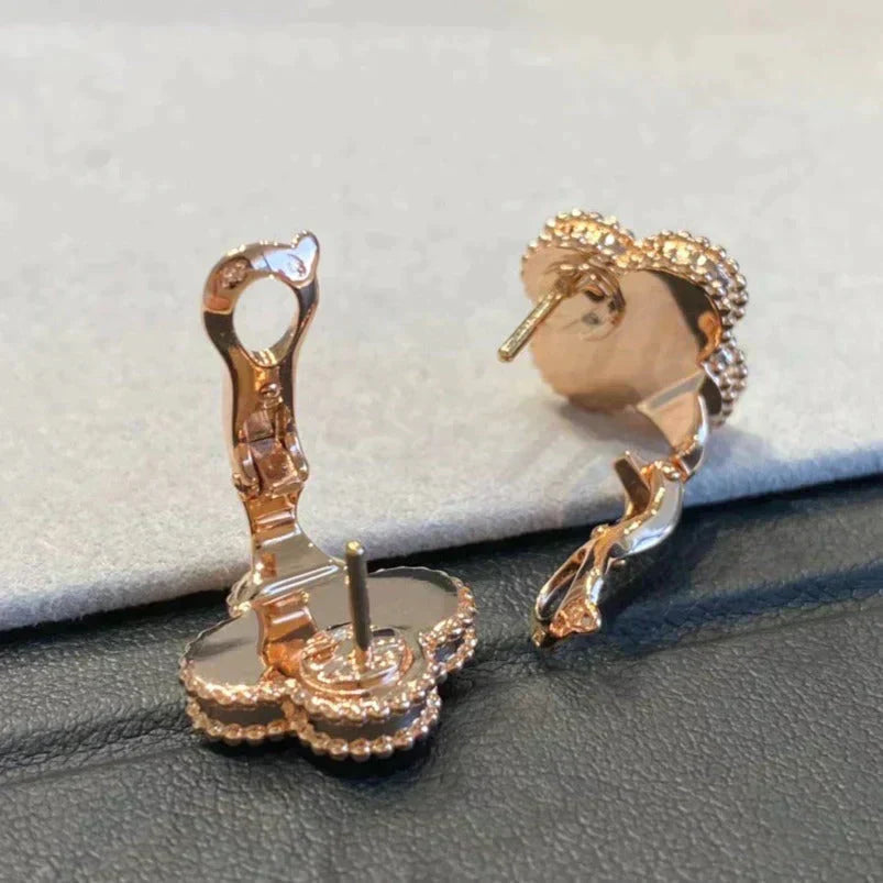 [NOBLE AURA]CLOVER MEDIUM 1 MOTIFS GRAY MOP  DIAMOND EARRINGS