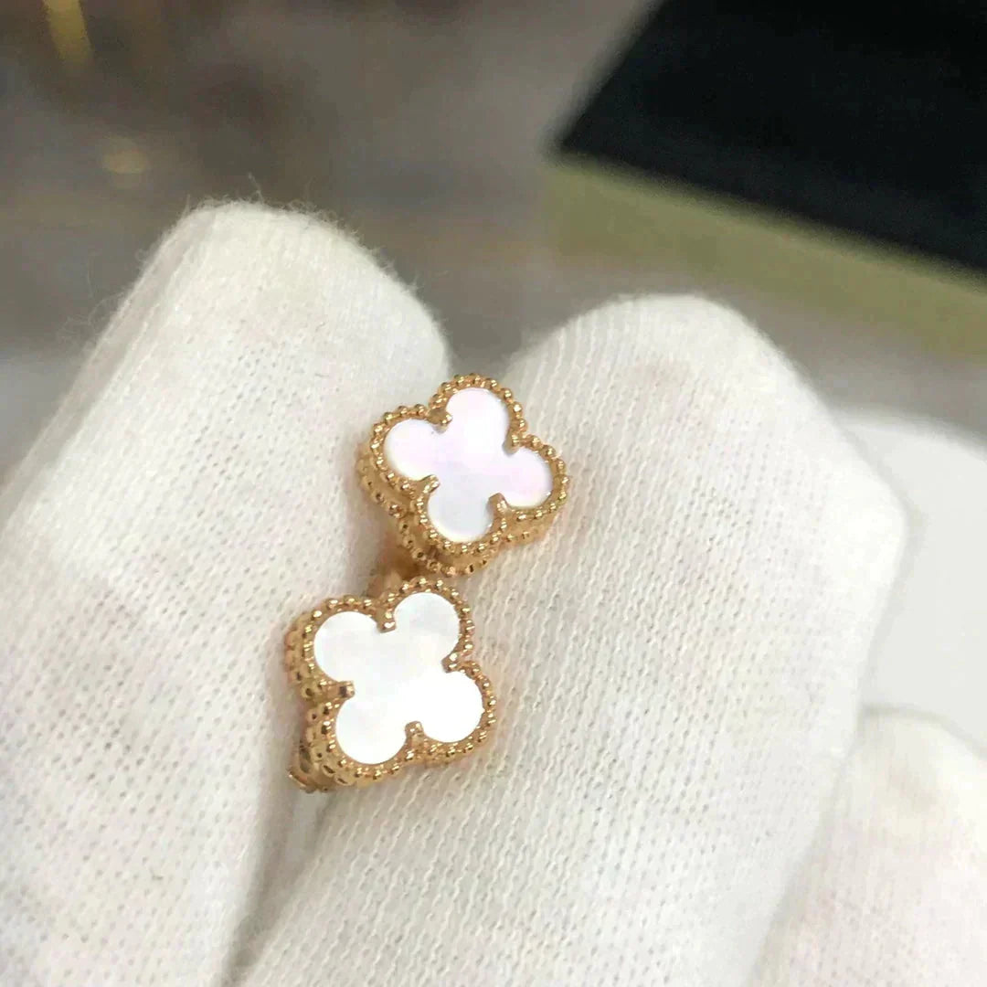 [NOBLE AURA]CLOVER MINI 9.5MM WHITE MOP EARRINGS