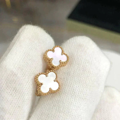 [NOBLE AURA]CLOVER MINI 9.5MM WHITE MOP EARRINGS