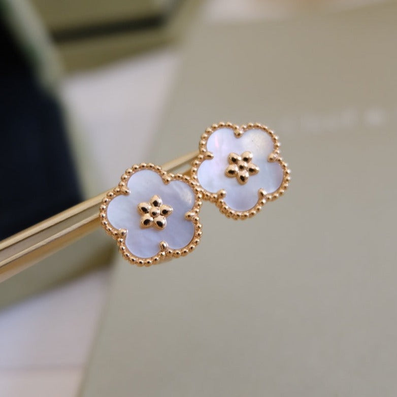 [NOBLE AURA]LUCKY PINK GOLD WHITE MOP EARRINGS