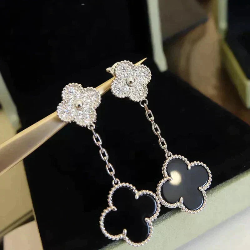 [NOBLE AURA]CLOVER 2 MOTIFS  DIAMOND ONYX EARRINGS SILVER