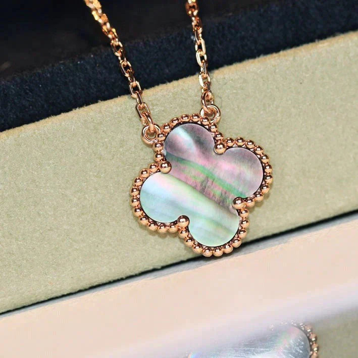 [NOBLE AURA]CLOVER 15MM  GRAY MOTHER OF PEARL NECKLACE
