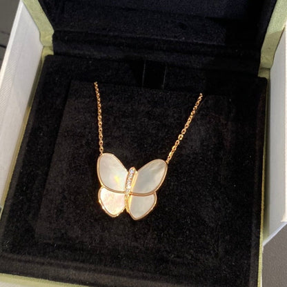 [NOBLE AURA]BUTTERFLY GOLD MOP DIAMOND NECKLACE