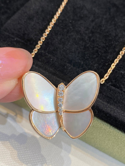 [NOBLE AURA]BUTTERFLY GOLD MOP DIAMOND NECKLACE