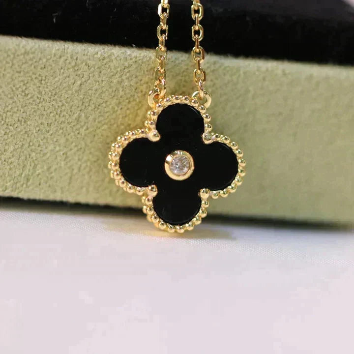 [NOBLE AURA]CLOVER 15MM DIAMOND ONYX NECKLACE