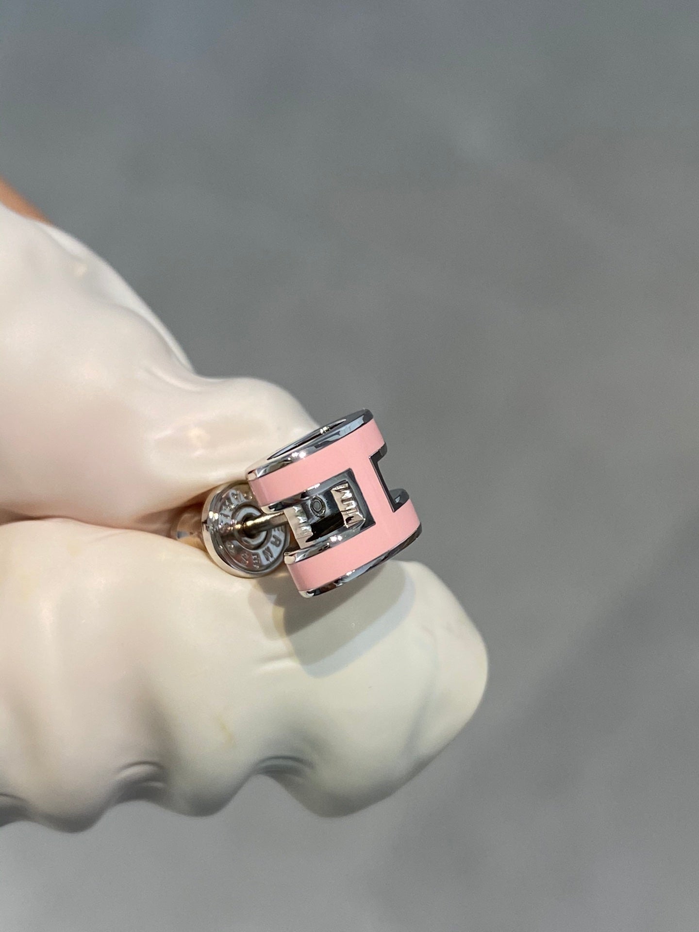 [NOBLE AURA]MINI POP H SILVER EARRINGS PINK