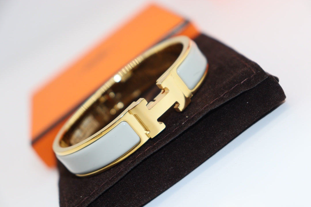 [NOBLE AURA]H LIGHT BLUE BRACELET