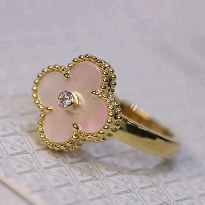 [NOBLE AURA]CLOVER PINK MOP RING GOLD DIAMOND