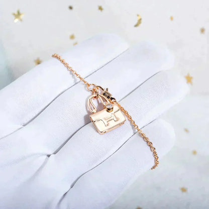 [NOBLE AURA]AMULETTE PEDANT ROSE GOLD NECKLACE