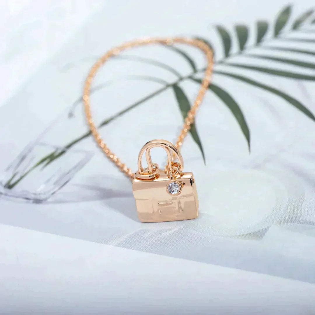 [NOBLE AURA]AMULETTE PEDANT ROSE GOLD NECKLACE