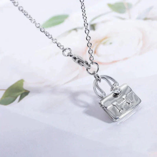 [NOBLE AURA]AMULETTE PEDANT SILVER NECKLACE