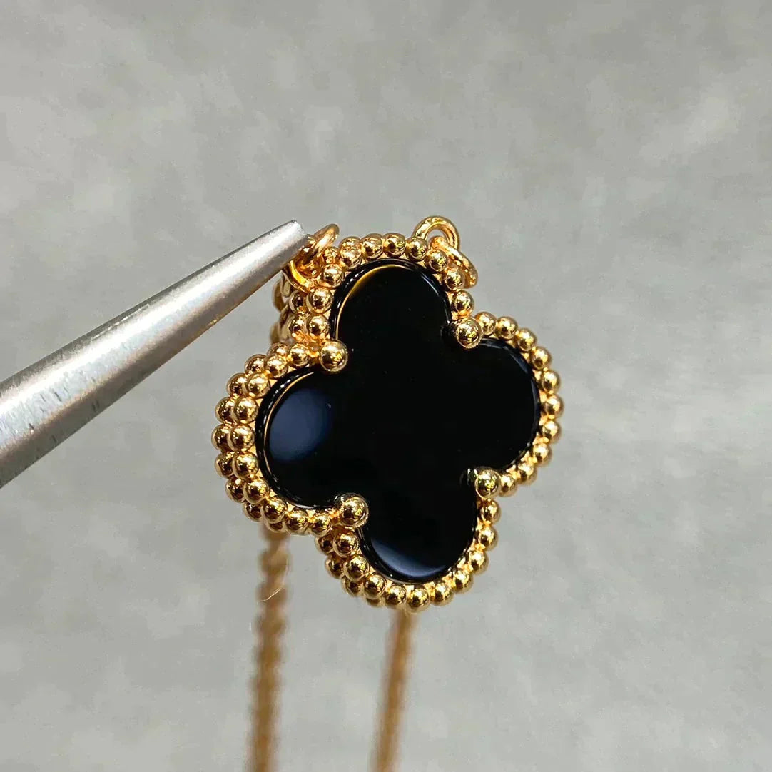 [NOBLE AURA]CLOVER 15MM BLACK ONYX SINGLE FLOWER NECKLACE