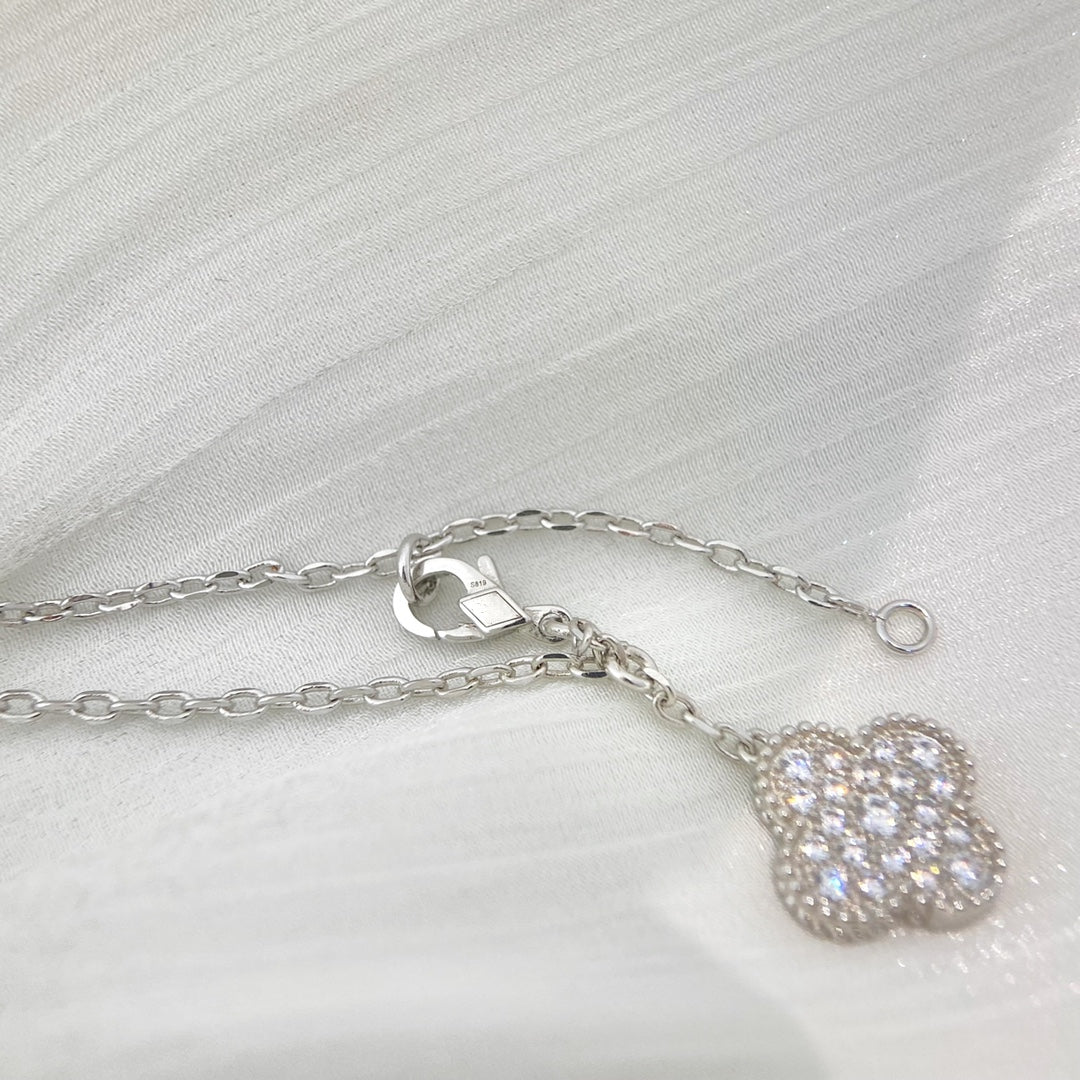 [NOBLE AURA]CLOVER 5 MOTIFS SILVER DIAMONDS NECKLACE