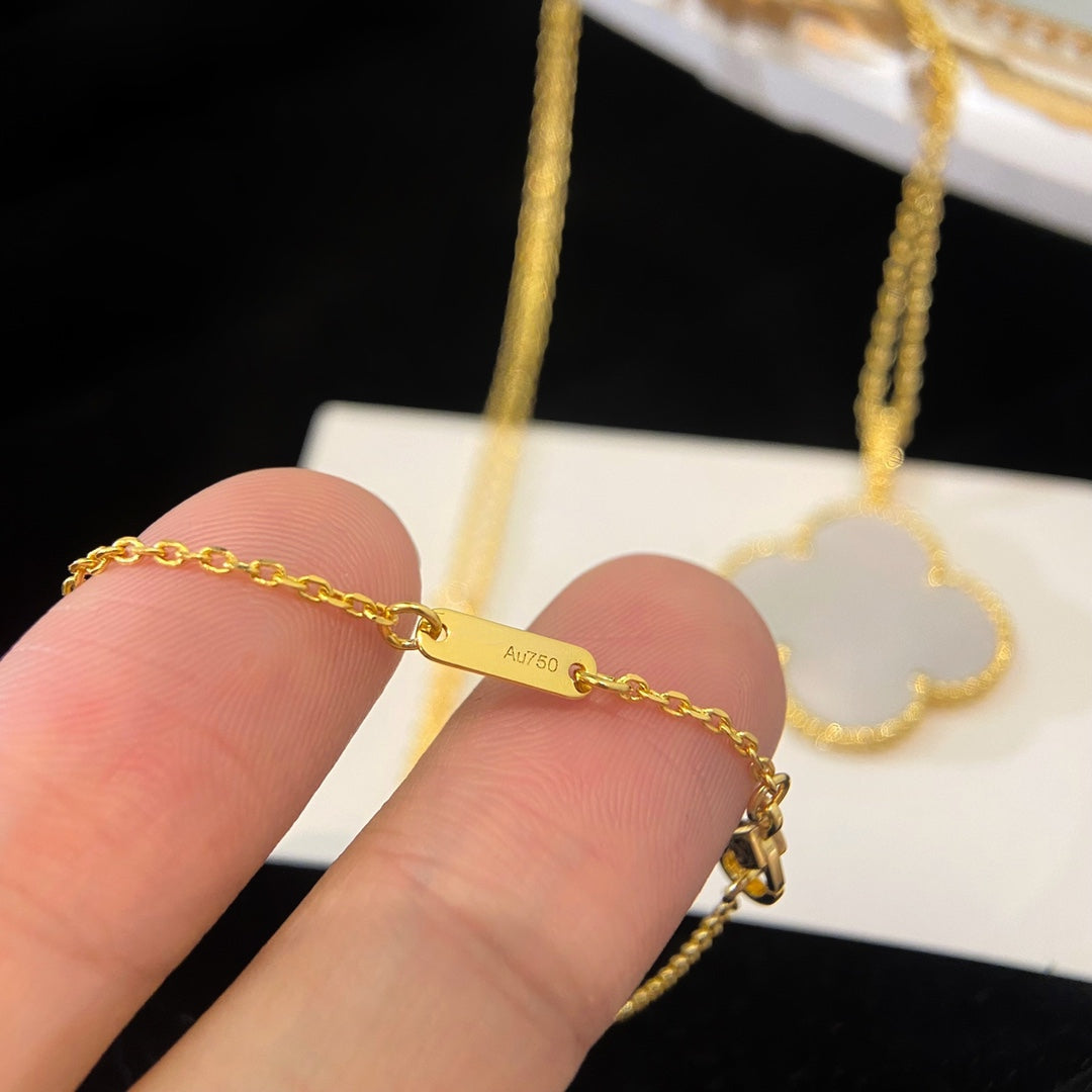 [NOBLE AURA]CLOVER 25MM MOP LARGE PENDANT NECKLACE