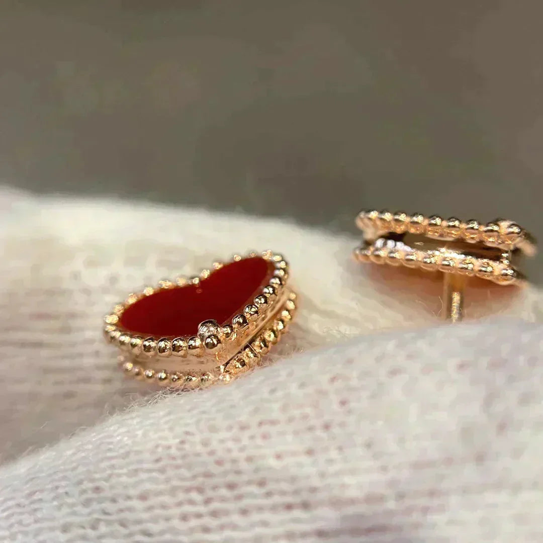 [NOBLE AURA]HEART CARNELIAN STUD EARRINGS