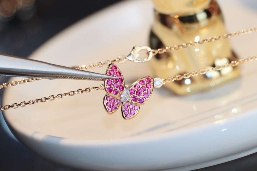 [NOBLE AURA]BUTTERFLY RED DIAMOND ROSE GOLD NECKLACE