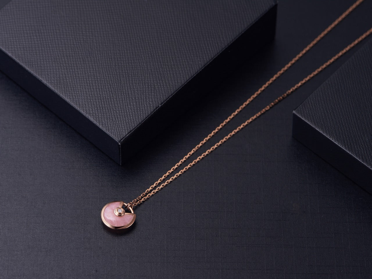 [NOBLE AURA]AMULETTE ROSE GOLD PINK MOP NECKLACE