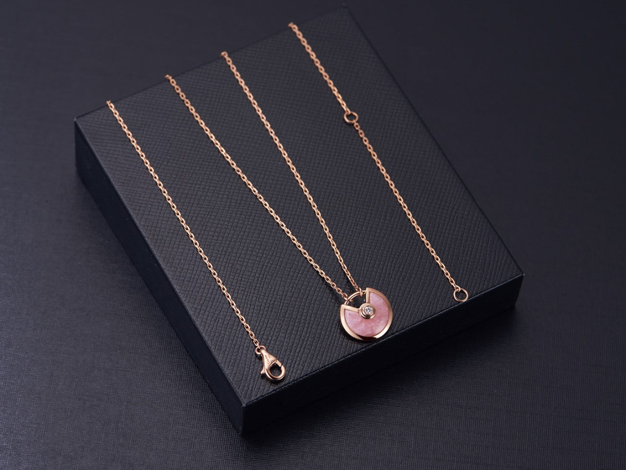 [NOBLE AURA]AMULETTE ROSE GOLD PINK MOP NECKLACE