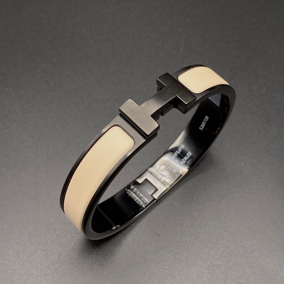 [NOBLE AURA]H BRACELET 12MM BLACK BEIGE CERAMIC