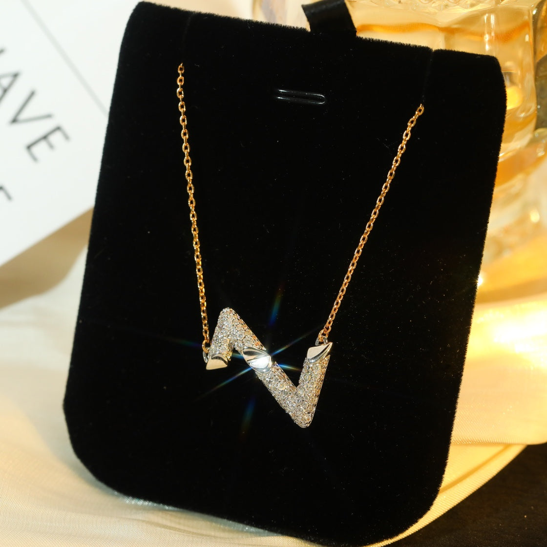 [NOBLE AURA]VOLT SILVER DIAMOND PEDANT NECKLACE