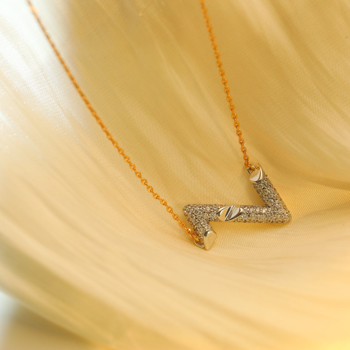 [NOBLE AURA]VOLT SILVER DIAMOND PEDANT NECKLACE