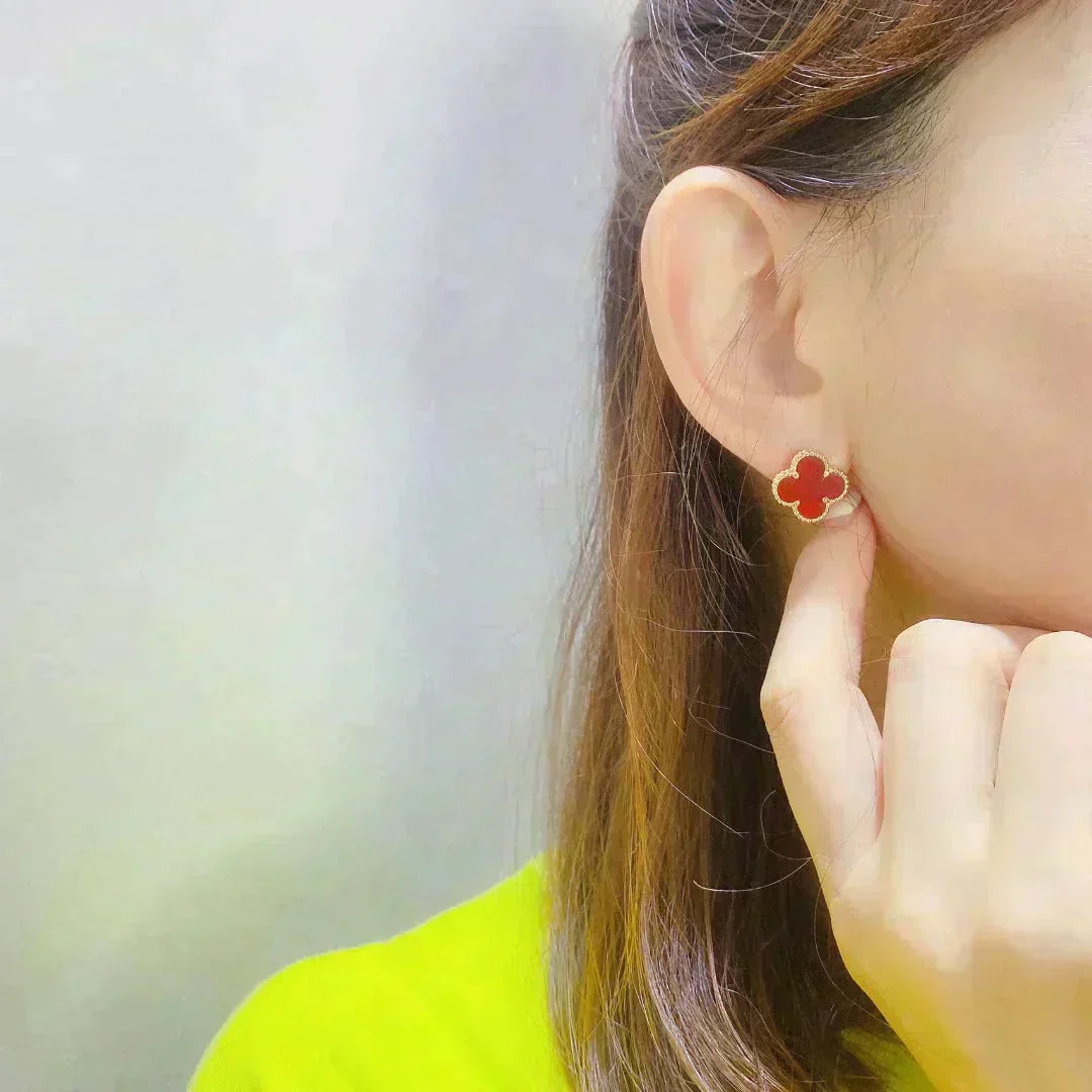 [NOBLE AURA]CLOVER MEDIUM 1 MOTIFS CARNELIAN  EARRINGS