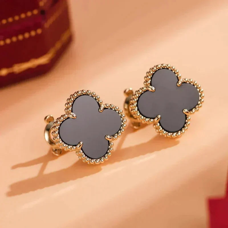 [NOBLE AURA]CLOVER MEDIUM 1 MOTIFS  ONYX STUD EARRINGS
