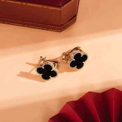 [NOBLE AURA]CLOVER MEDIUM 1 MOTIFS  ONYX STUD EARRINGS