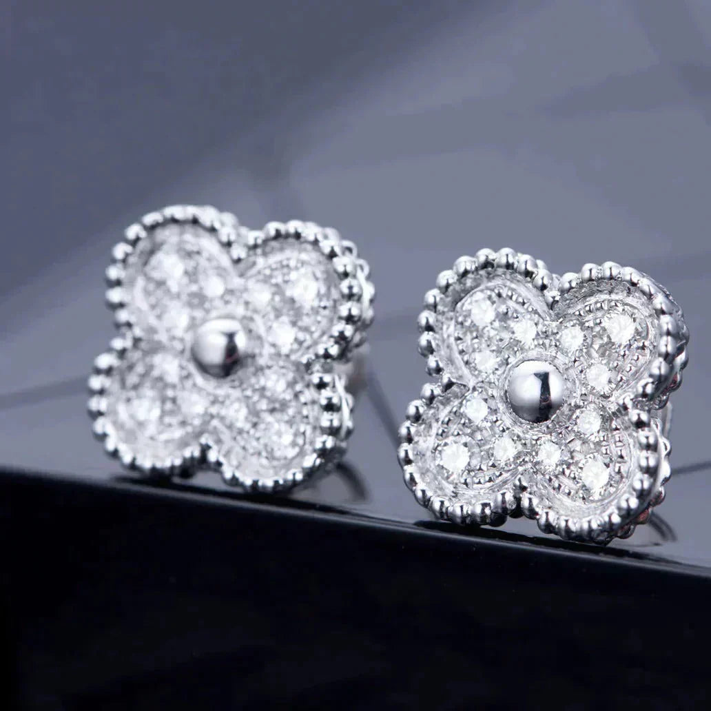 [NOBLE AURA]CLOVER 1 MOTIFS DIAMOND STUD EARRINGS SILVER