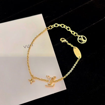 [NOBLE AURA]LOGO STAR MOTIF GOLD BRACELET