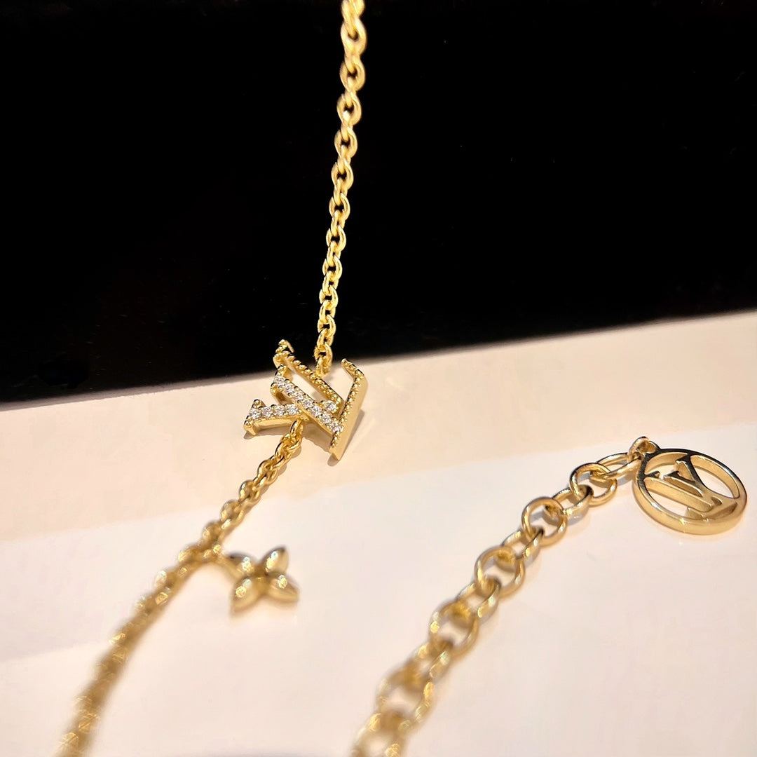 [NOBLE AURA]LOGO STAR MOTIF GOLD BRACELET