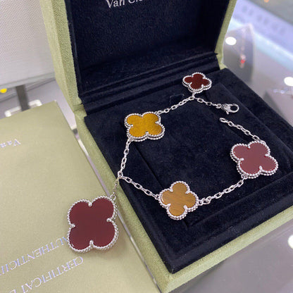 [NOBLE AURA]CLOVER 5 MOTIFS SIVLER CARNELIAN TIGER EYE BRACELET