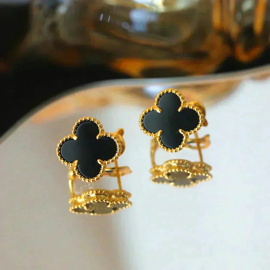 [NOBLE AURA]CLOVER MEDIUM 1 MOTIFS  ONYX STUD EARRINGS