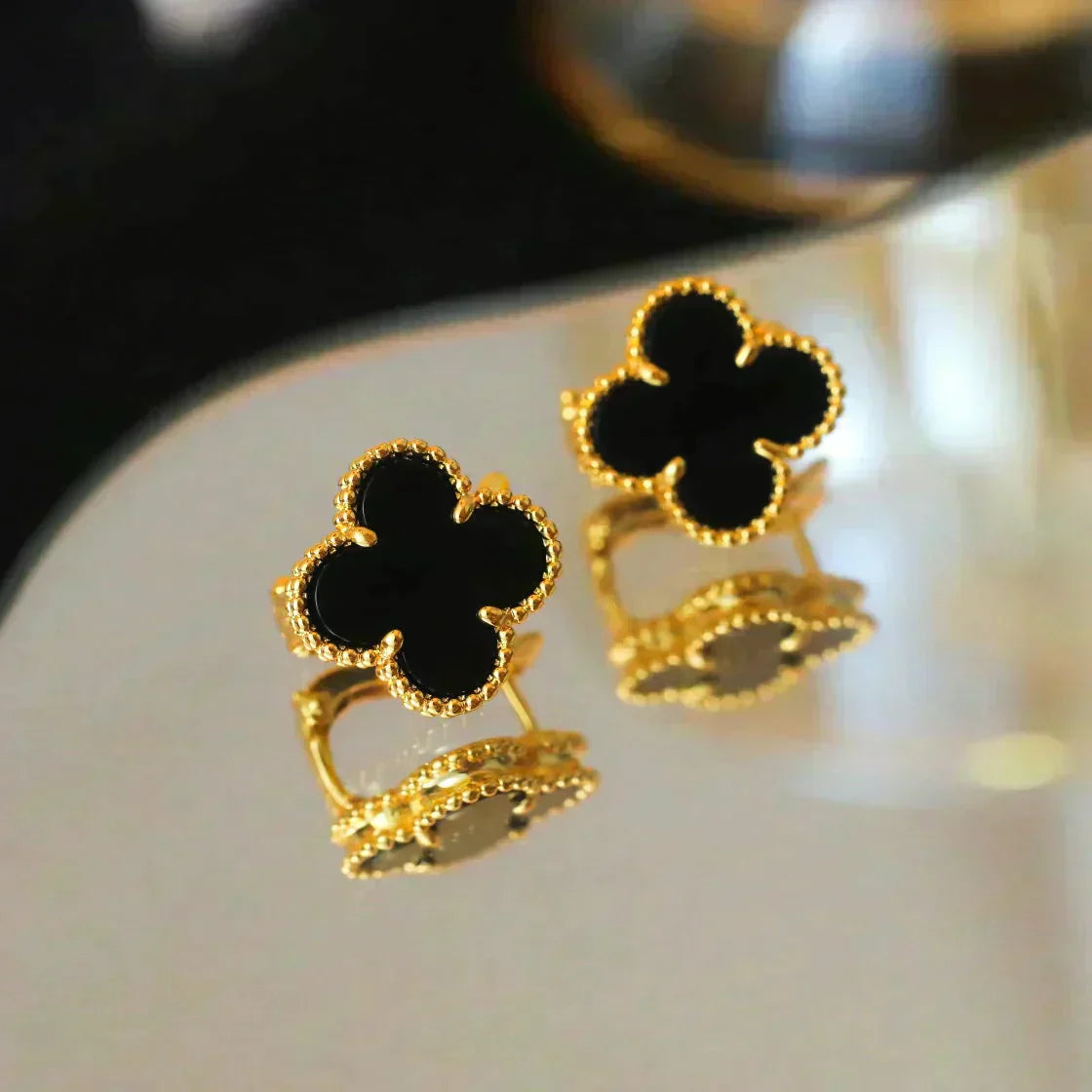 [NOBLE AURA]CLOVER MEDIUM 1 MOTIFS  ONYX STUD EARRINGS