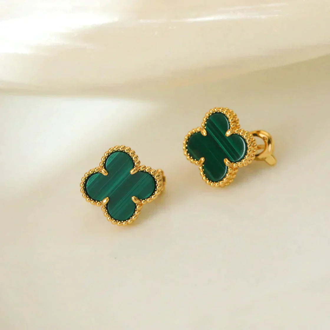 [NOBLE AURA]CLOVER MEDIUM 1 MOTIFS MALACHITE  EARRINGS