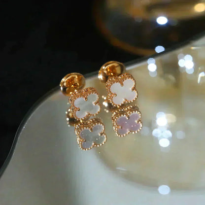 [NOBLE AURA]CLOVER MINI 9.5MM WHITE MOP EARRINGS