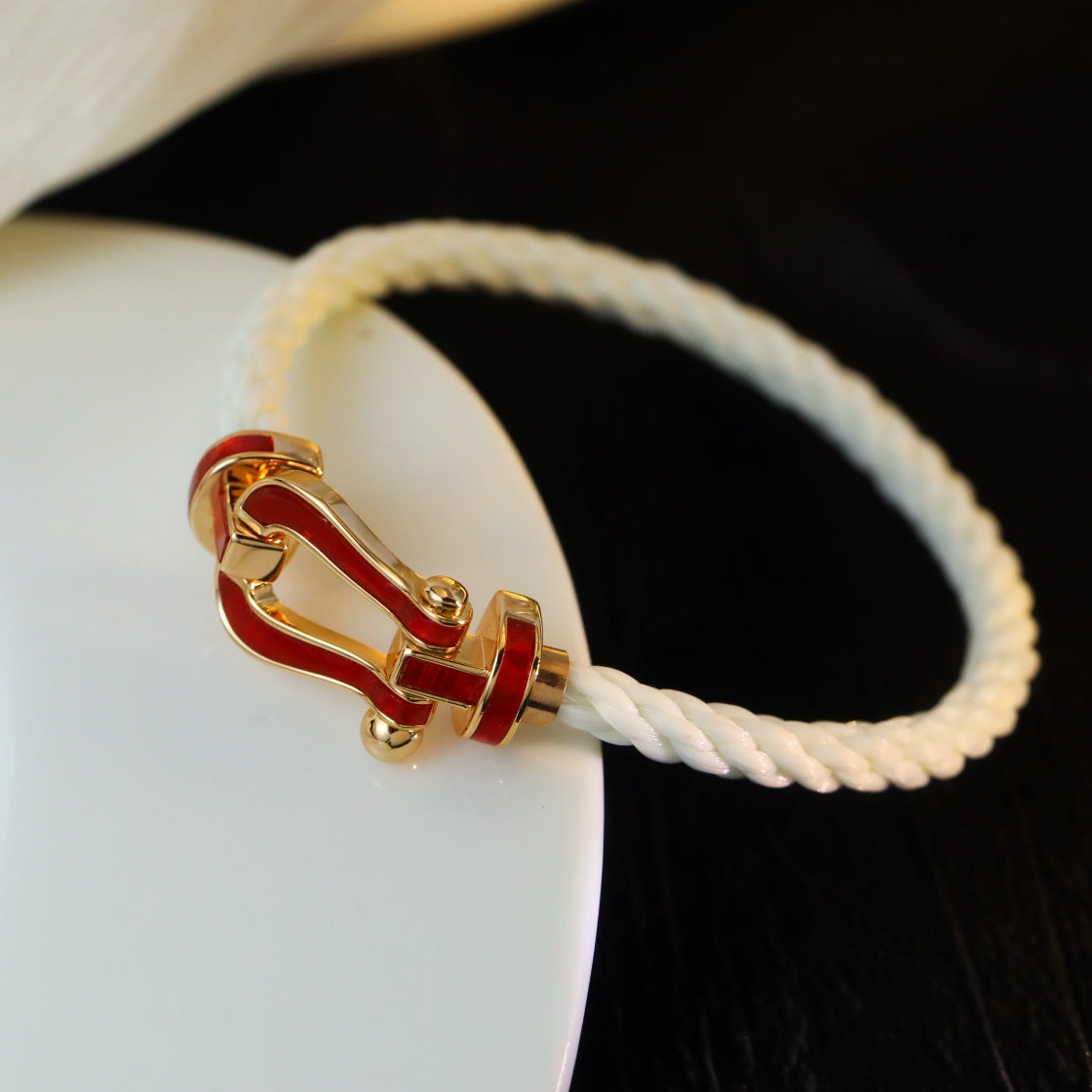 [NOBLE AURA]FORCE 10 WHITE TEXTILE DIAMOND PAVED