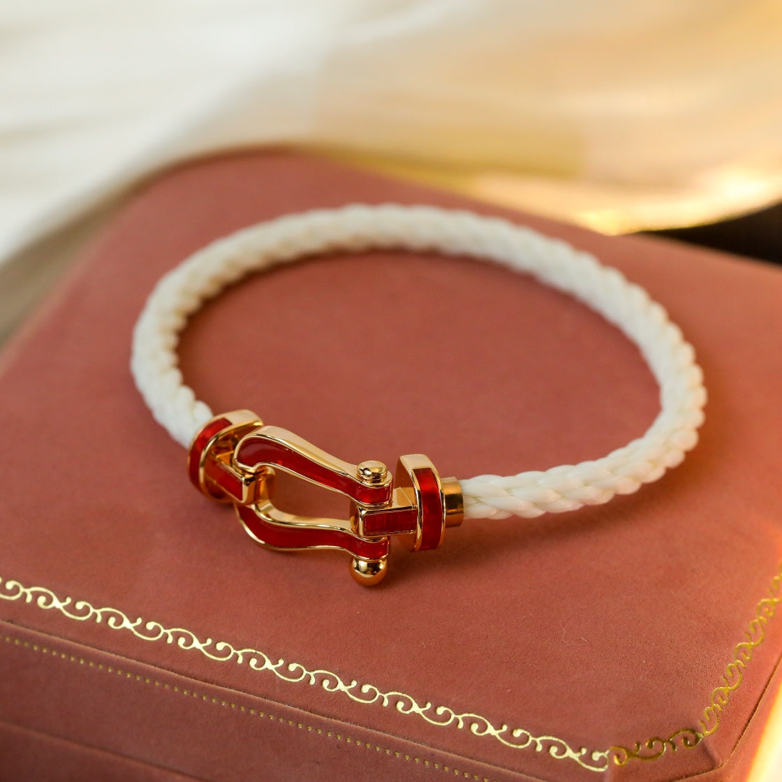 [NOBLE AURA]FORCE 10 WHITE TEXTILE DIAMOND PAVED