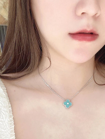 [NOBLE AURA]CLOVER 1 DIAMOND LIGHT BLUE SILVER NECKLACE