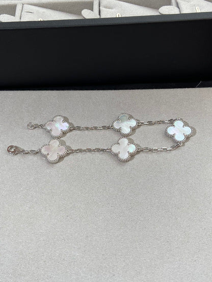 [NOBLE AURA]CLOVER WHITE PEARL MOP 5 MOTIF BRACELET COLLECTION