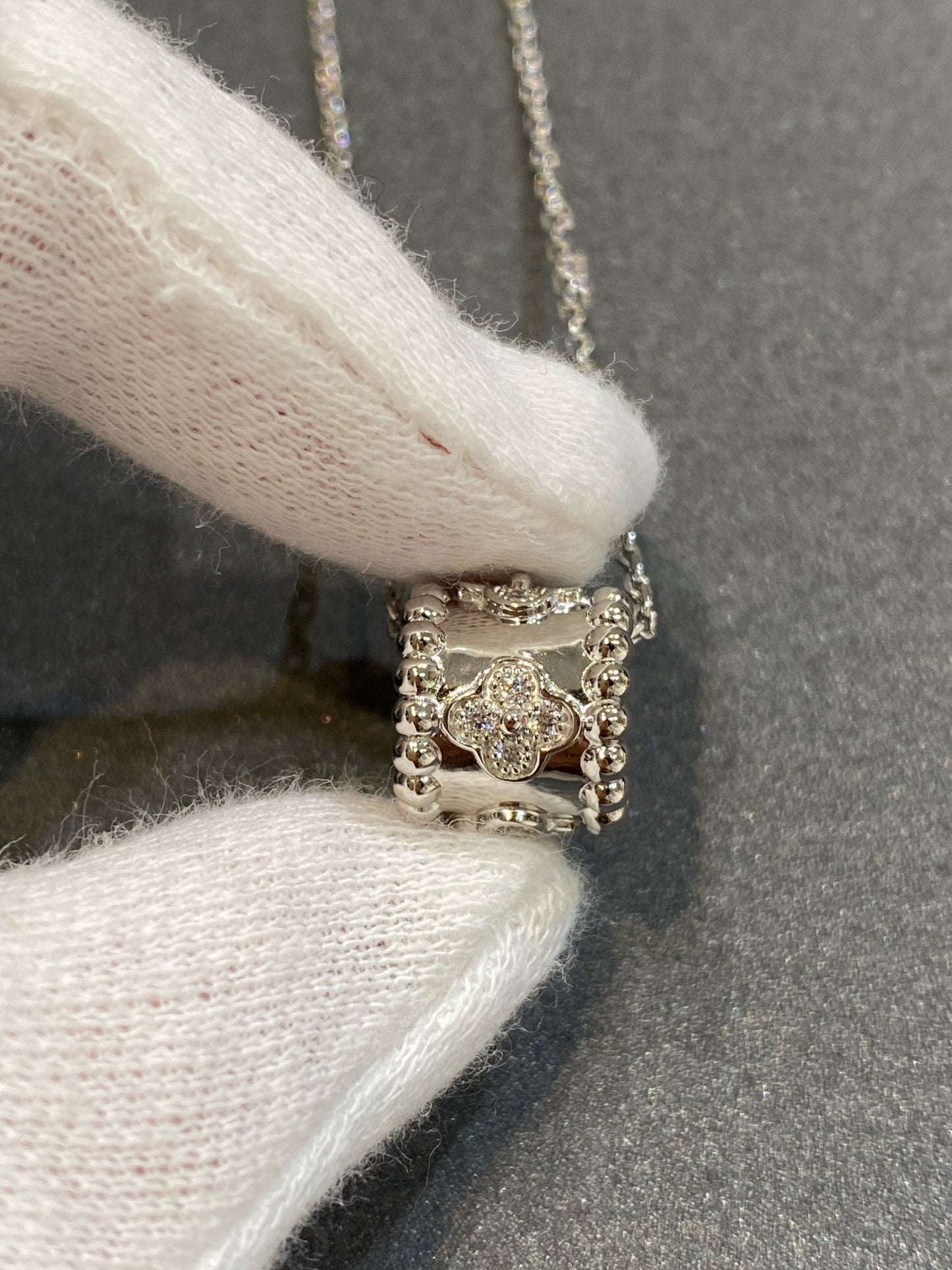 [NOBLE AURA]PERLEE PEDANT SIVLER DIAMOND NECKLACE