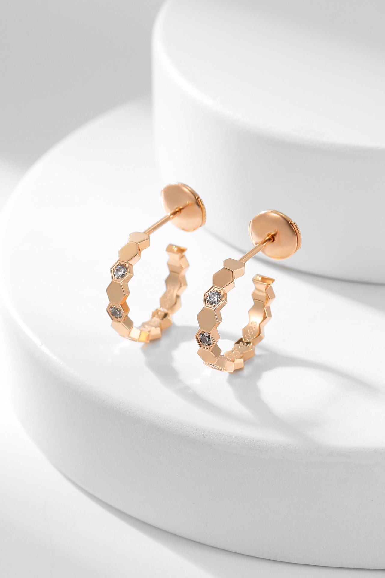 [NOBLE AURA]BEE LOVE DIAMOND HOOP EARRINGS