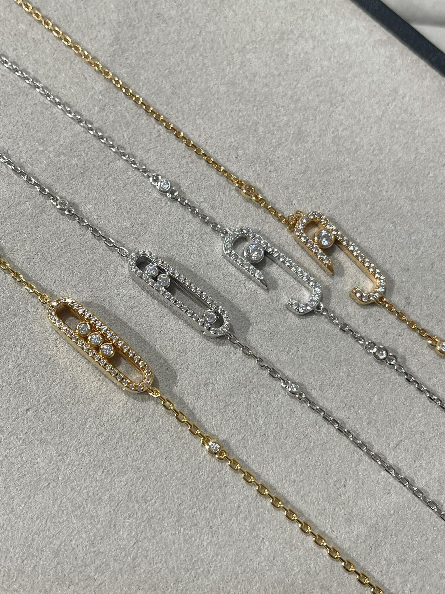 [NOBLE AURA]BABY MOVE DIAMOND BRACELET